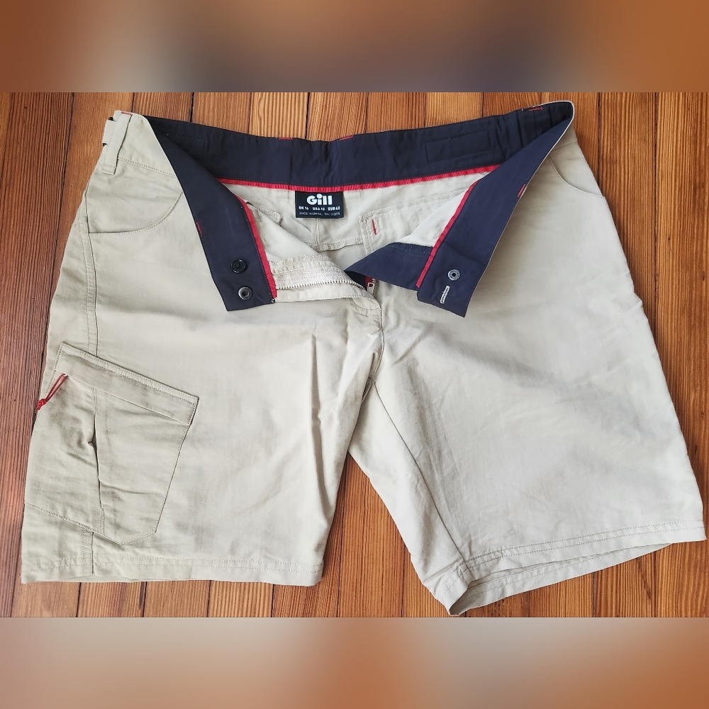 Gill Women's Crew TEC Shorts Sz 12 US Khaki